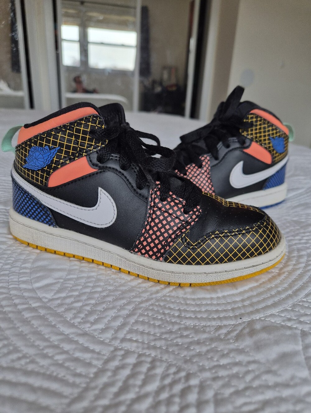 VGUC Nike Air Jordan Mid MMD GS Multi Grid Black Sneakers Kids 13